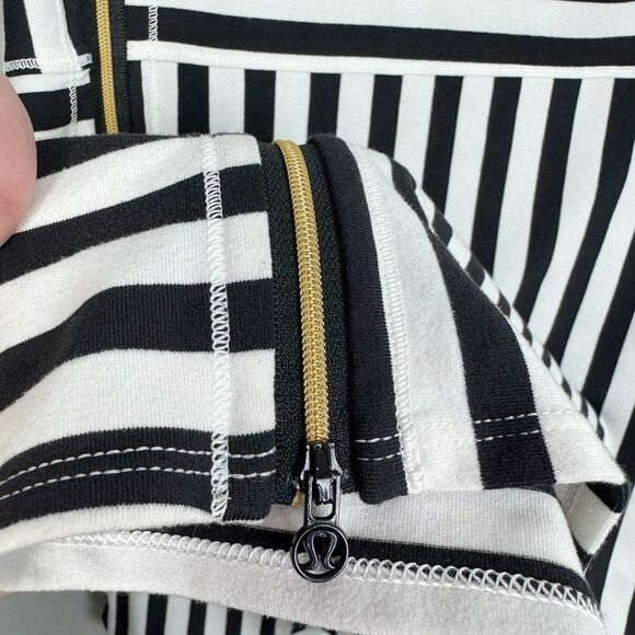 LULULEMON | *RARE* Black & White Apex Stripe Zip Vinyasa Scarf One Size Fits All - Picture 7 of 8